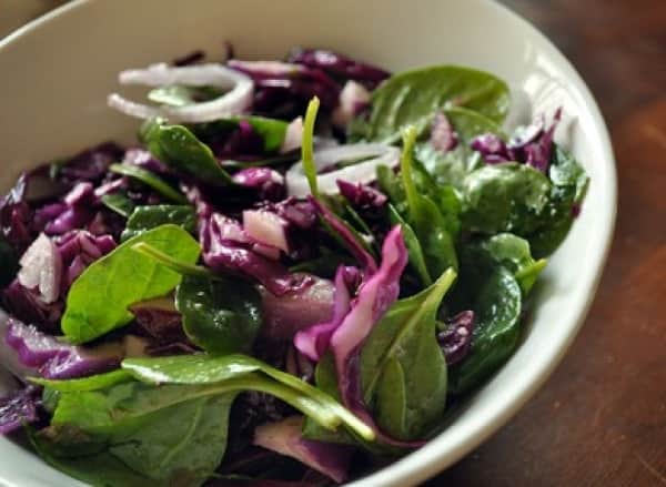 SALAD: Simple Spinach Salad with Pomegranate Vinaigrette